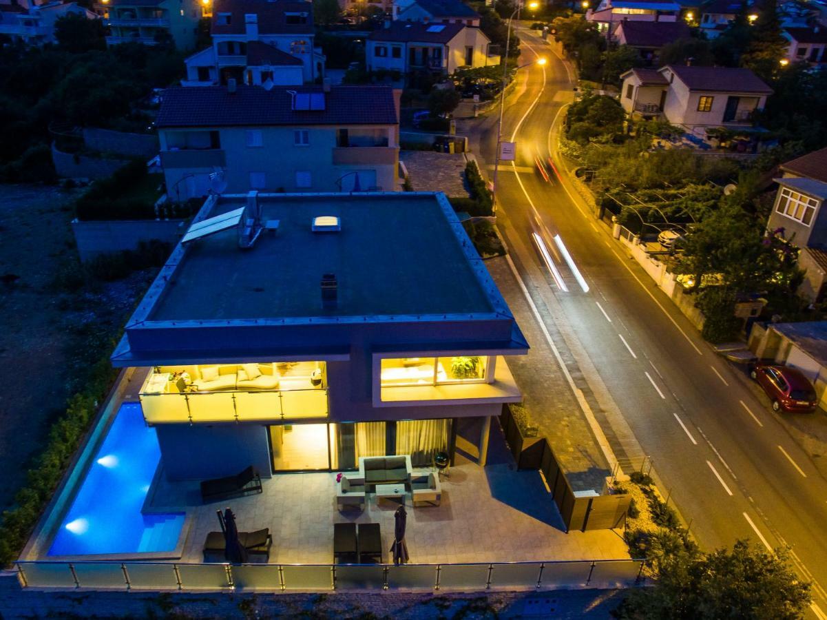 Luxury Apartment Imperia Krk Town Buitenkant foto