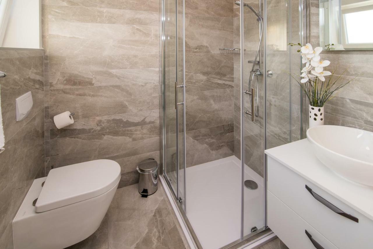 Luxury Apartment Imperia Krk Town Buitenkant foto