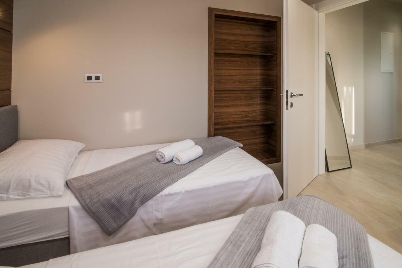 Luxury Apartment Imperia Krk Town Buitenkant foto