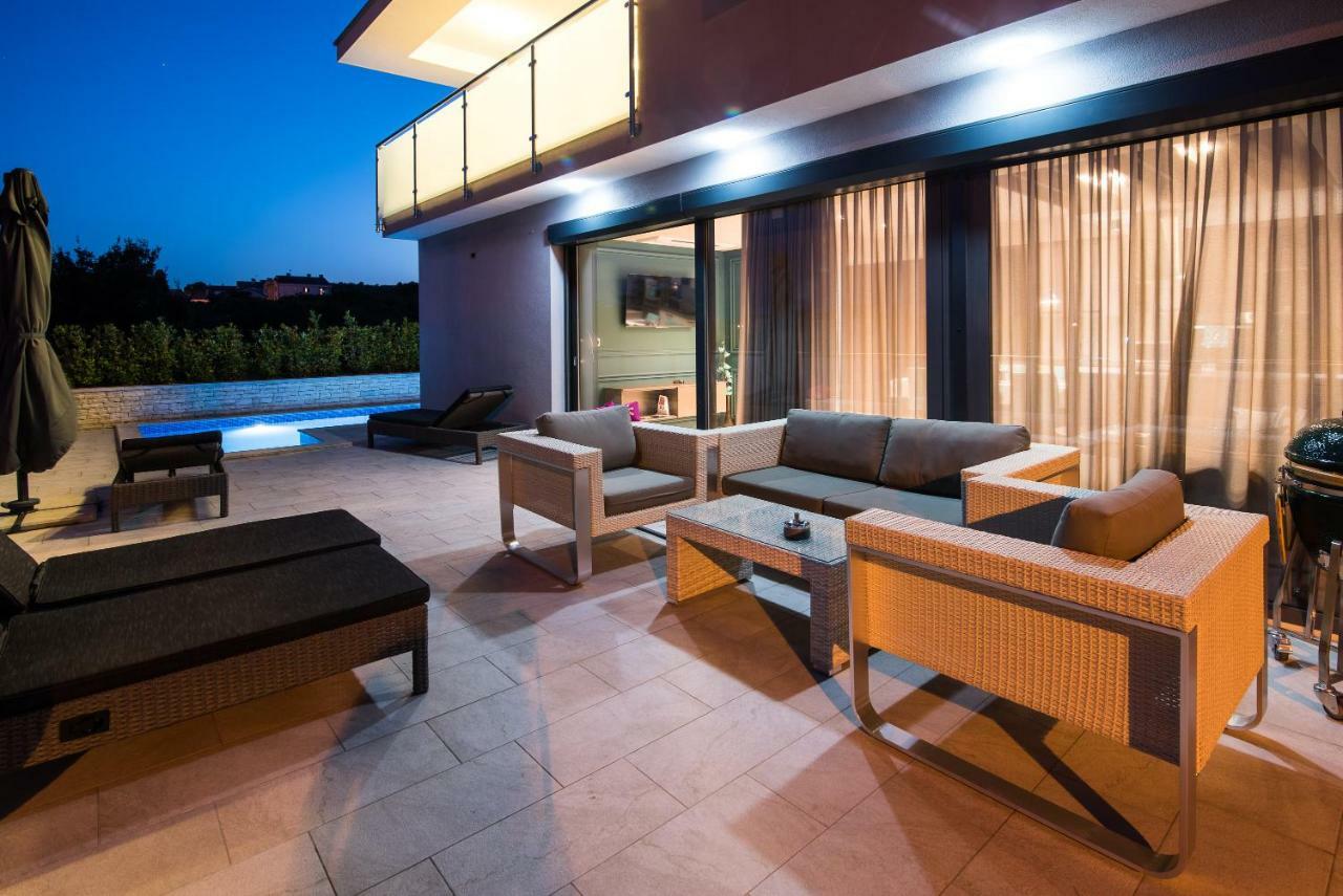Luxury Apartment Imperia Krk Town Buitenkant foto