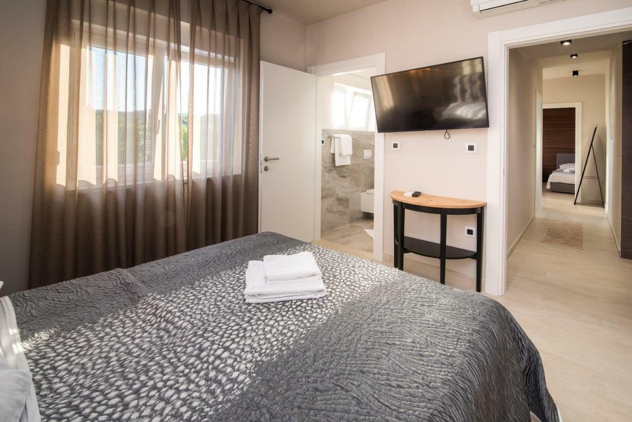 Luxury Apartment Imperia Krk Town Buitenkant foto